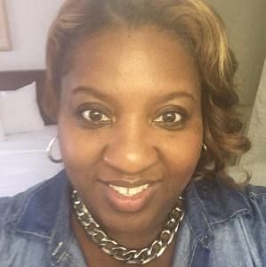 Meet your Posher, Yolanda